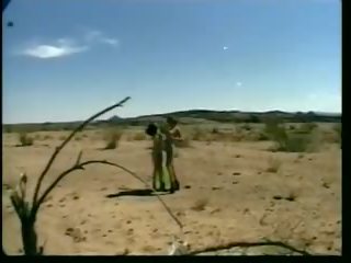 Pechugona lesbianas joder en la desert, gratis sucio película 0d